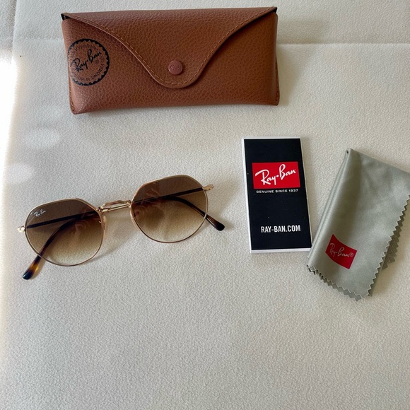 Ray Ban Sunglasses - Picture 3 of 4